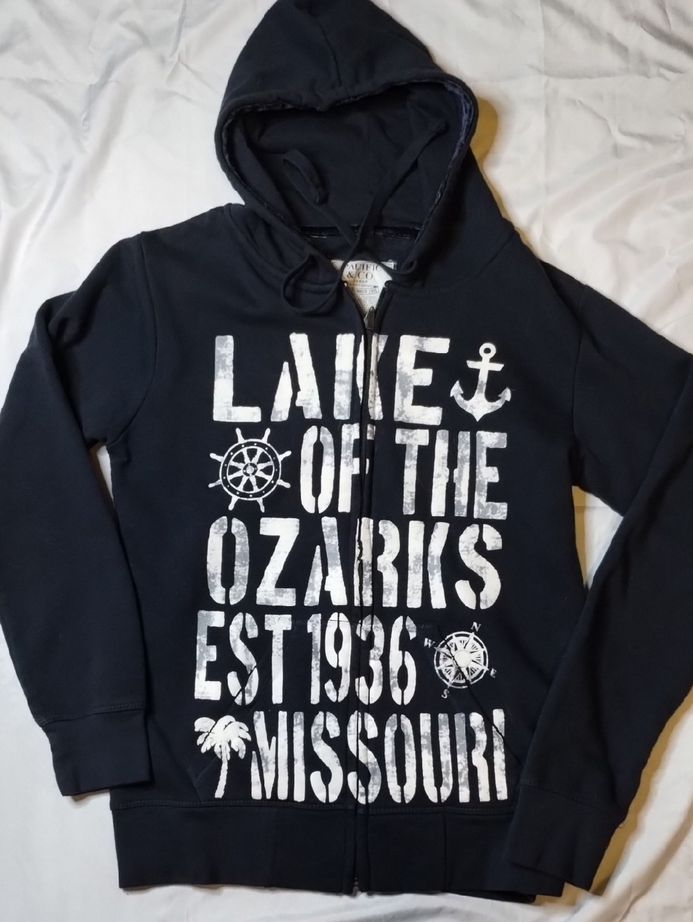 Kids Large Navy Graphic Zip-Up Hoodie - Lake of the Ozarks